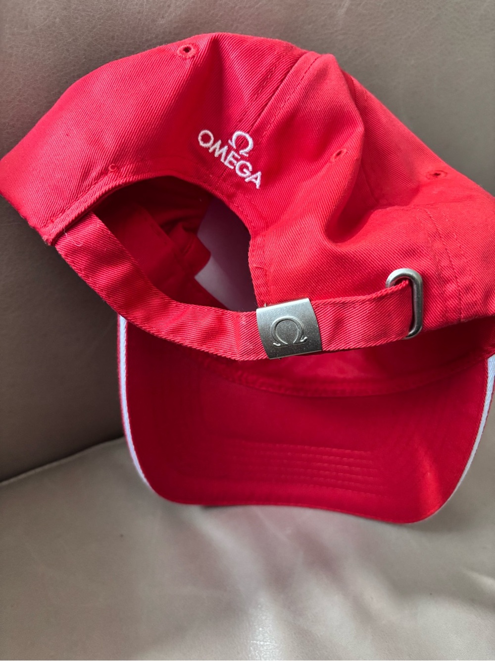 Omega Hat - Red Adjustable baseball cap OS - Picture 3 of 6